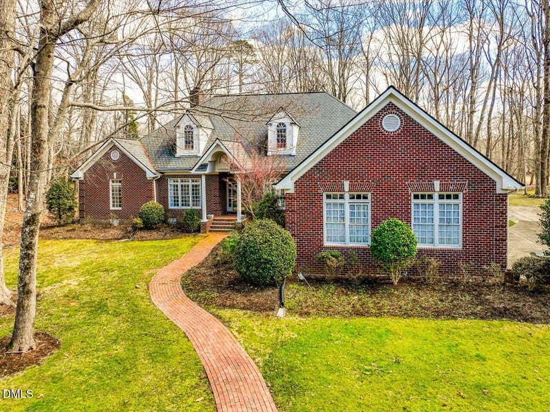 305 Sutherland Ct, Durham, NC 27712
