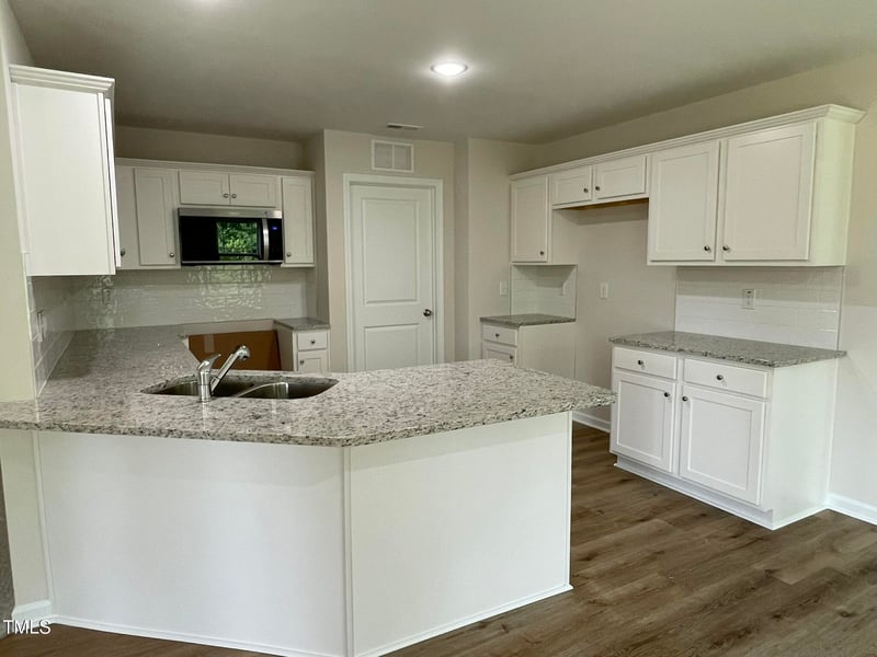 305 Touchdown Way, Benson, NC 27504