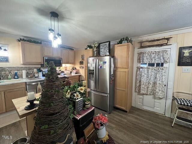 305 W K St, Erwin, NC 28339