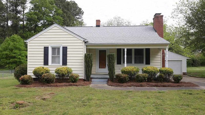 305 Ward St, Graham, NC 27253