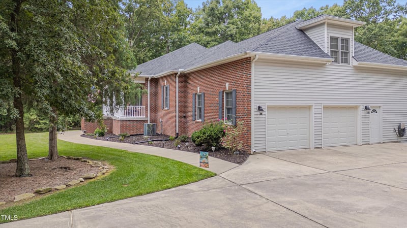 305 Watkins Farm Rd, Rolesville, NC 27571