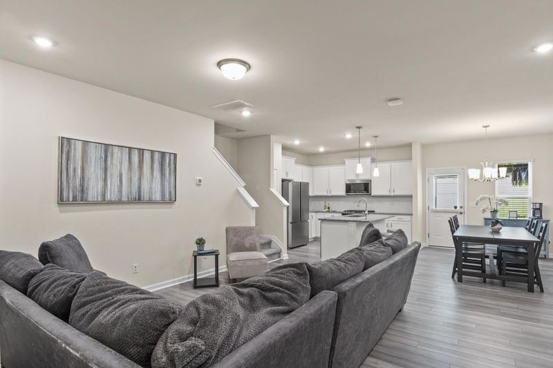 305 White Oak Ridge Dr, Garner, NC 27529