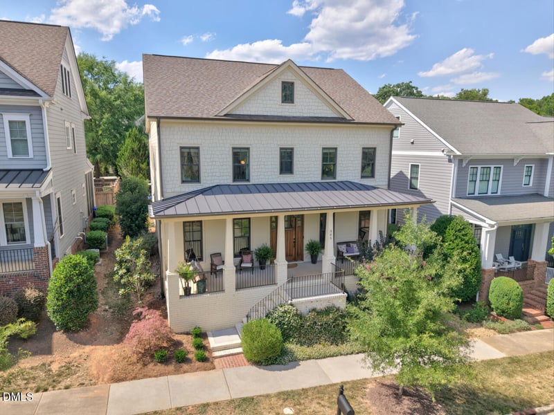 305 Winmore Ave, Chapel Hill, NC 27516