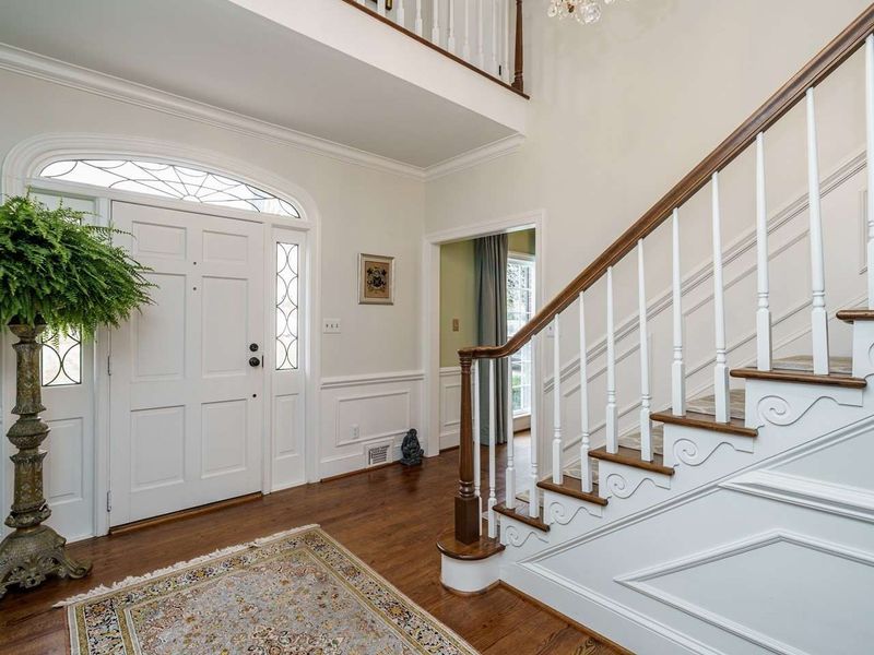 305 Woodcliff Rd, Raleigh, NC 27609