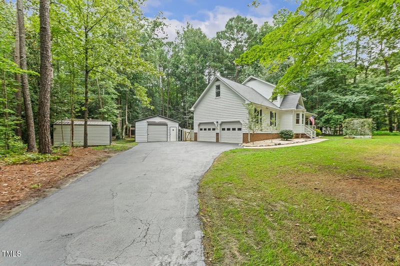 3052 Lindsay Dr, Garner, NC 27529