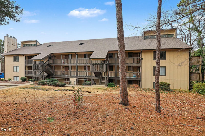 3053 Huntleigh Dr, Raleigh, NC 27604