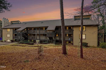 3053 Huntleigh Dr, Raleigh, NC 27604