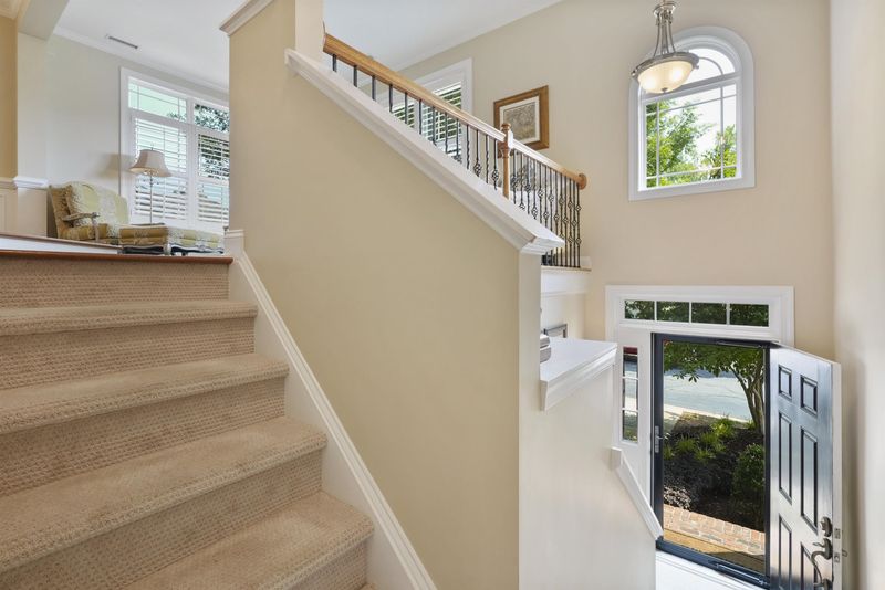3053 Imperial Oaks Dr, Raleigh, NC 27614