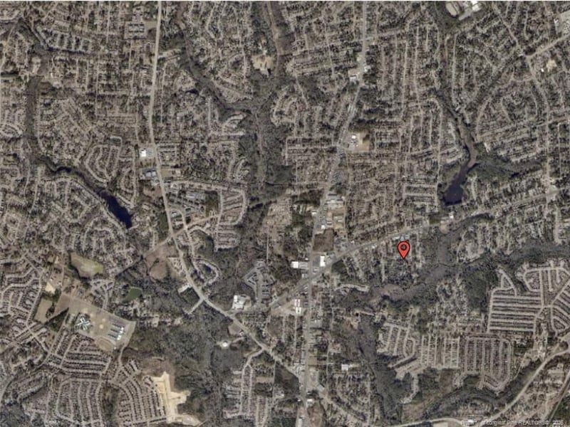 3053 Smith Rd, Fayetteville, NC 28306