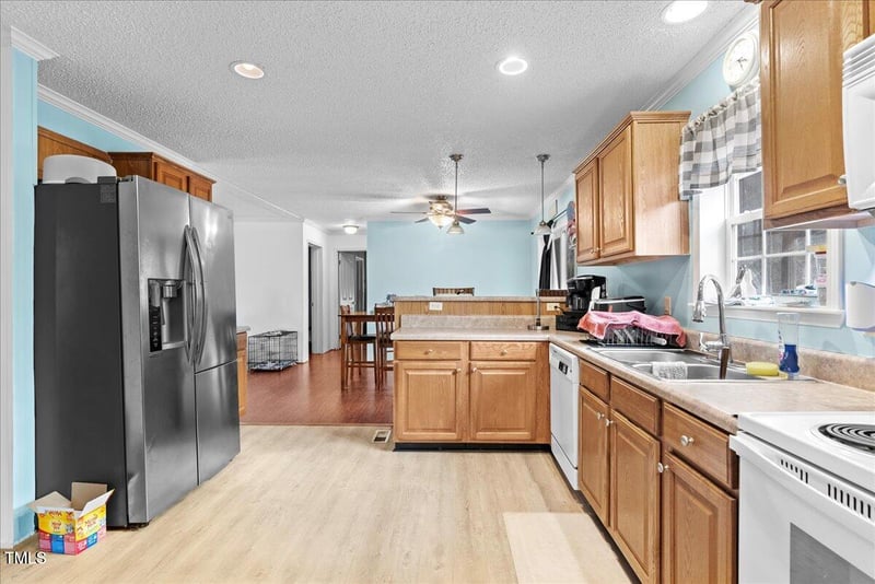3055 Willow Creek Dr, Wake Forest, NC 27587