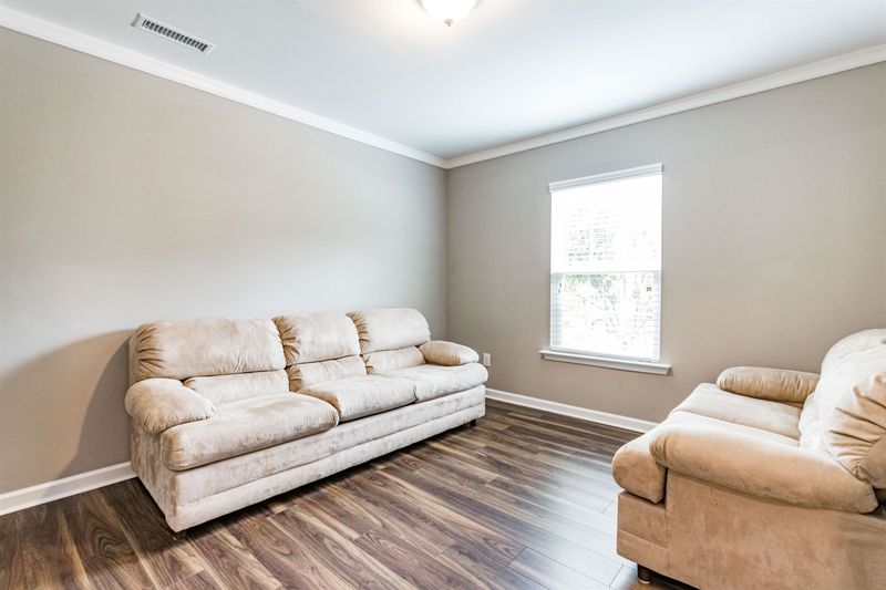 3057 Willow Ranch Dr, Fuquay Varina, NC 27526