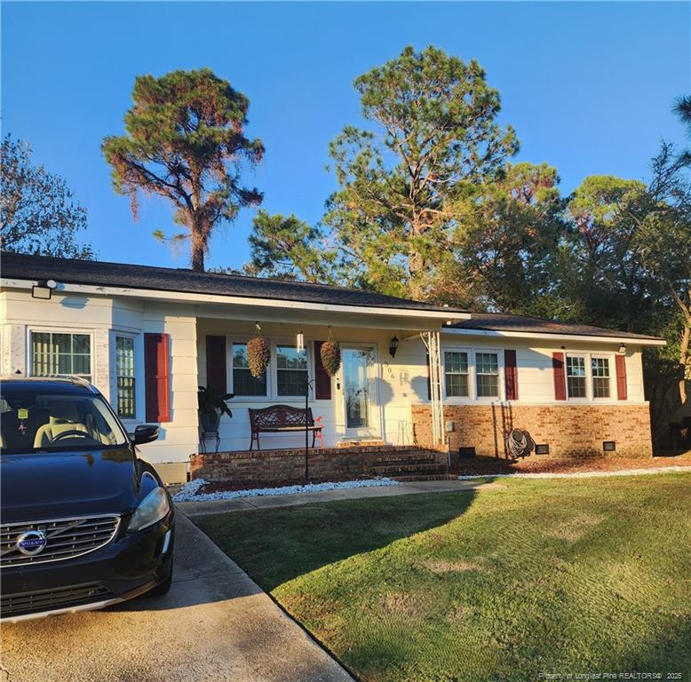 306 Bandera Dr, Fayetteville, NC 28303