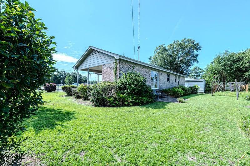 306 S Brevard St, Selma, NC 27576