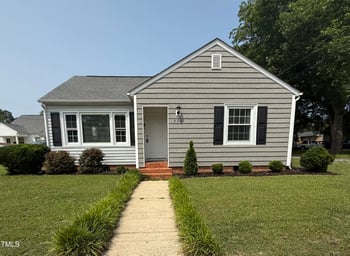 306 Canary St, Dunn, NC 28334