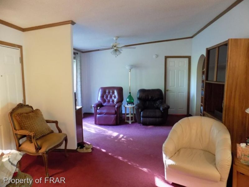 306 Chapman Dr, Sanford, NC 27330