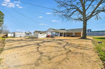 306 Chicopee Rd, Benson, NC 27504