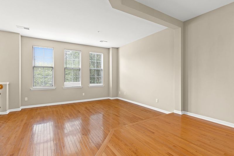 306 Christine Ct, Chapel Hill, NC 27516