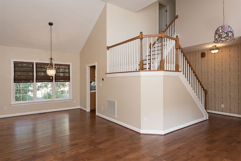 306 Fairfax Ln, Cary, NC 27513