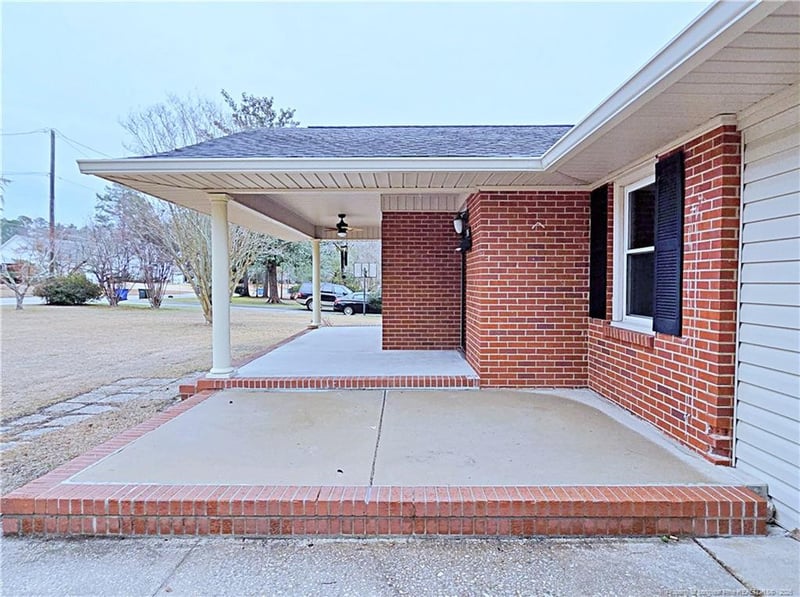 306 Fairfield Rd, Fayetteville, NC 28303