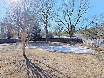 306 Fairfield Rd, Fayetteville, NC 28303