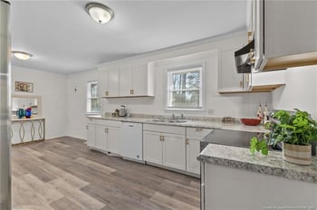 306 Glenola St, Fayetteville, NC 28311