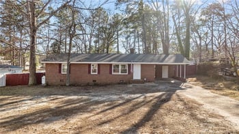 306 Glenola St, Fayetteville, NC 28311
