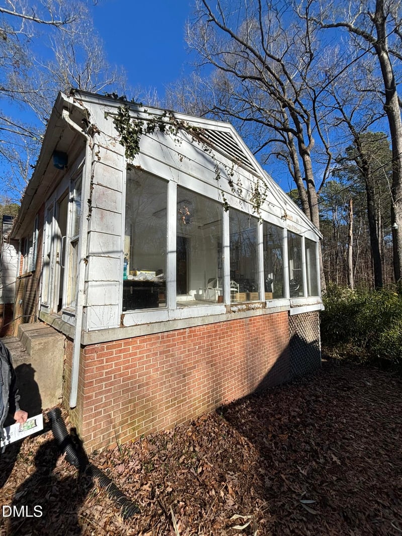 306 Hickory Dr, Chapel Hill, NC 27517