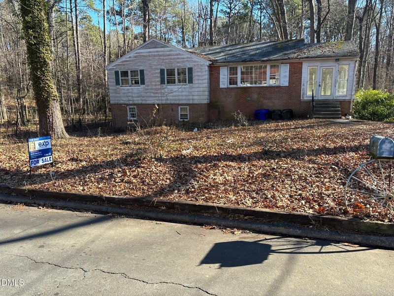 306 Hickory Dr, Chapel Hill, NC 27517