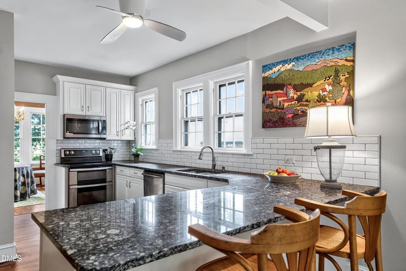 306 Hillcrest Rd, Raleigh, NC 27605