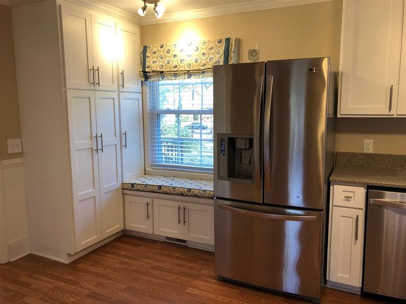 306 W Hillside Dr, Fuquay Varina, NC 27526