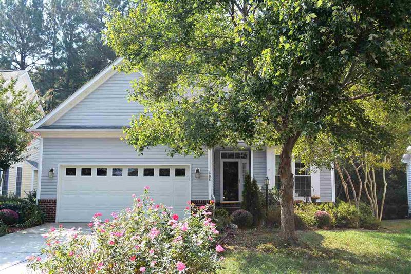 306 Knotts Valley Ln, Cary, NC 27519