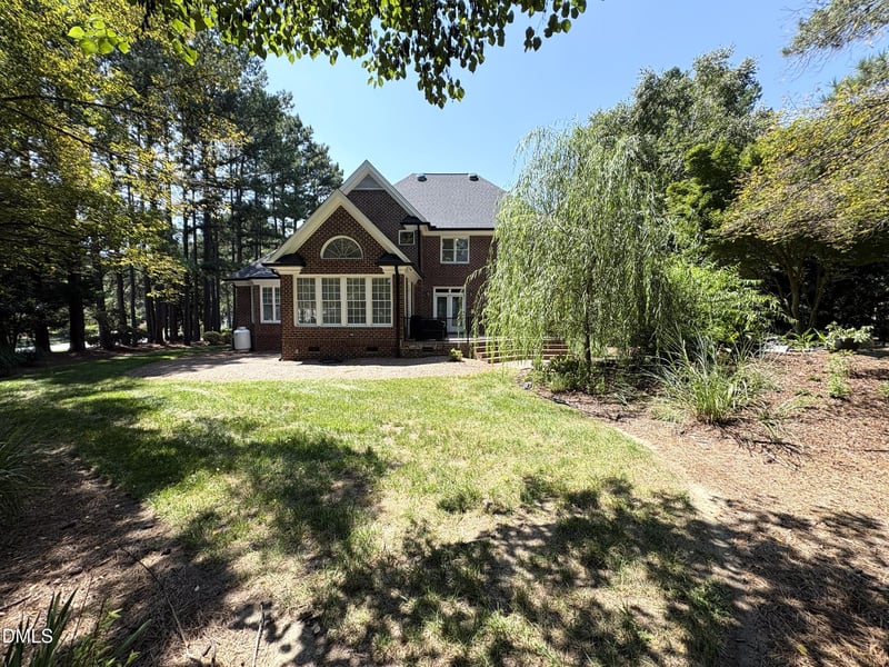 306 Lakeside Cir, Zebulon, NC 27597