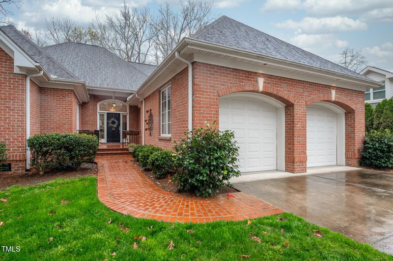 306 Lancaster Dr, Chapel Hill, NC 27517