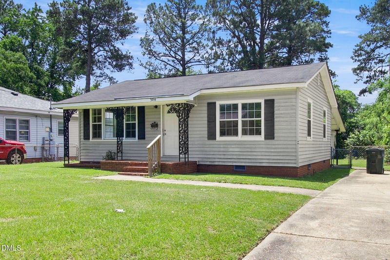 306 Lynn Ave, Fayetteville, NC 28301