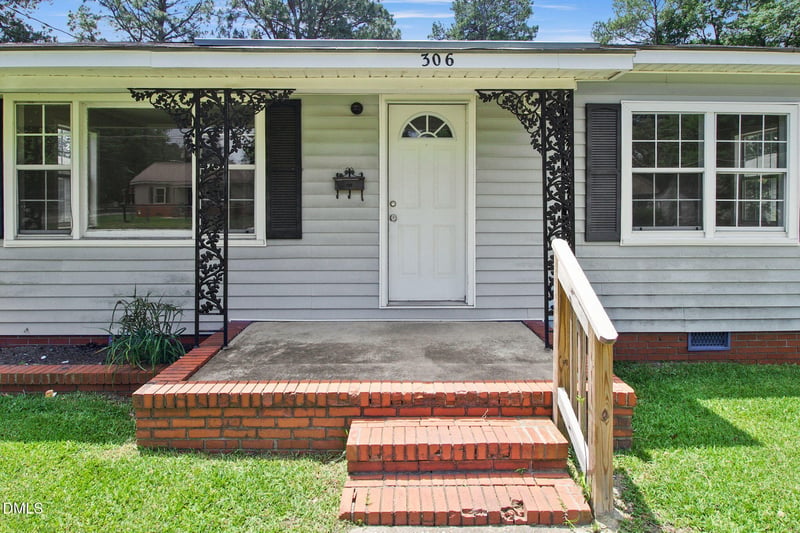 306 Lynn Ave, Fayetteville, NC 28301