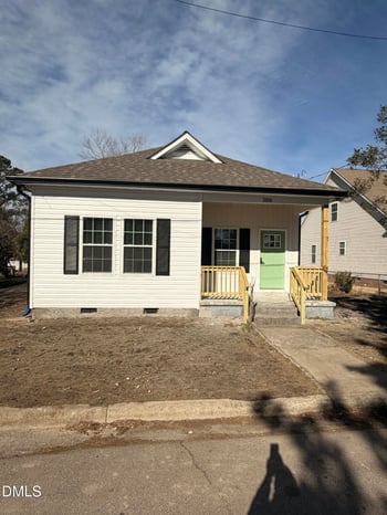 306 Martin Luther King Junior Dr, Smithfield, NC 27577