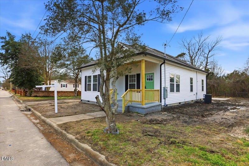 306 Martin Luther King Junior Dr, Smithfield, NC 27577