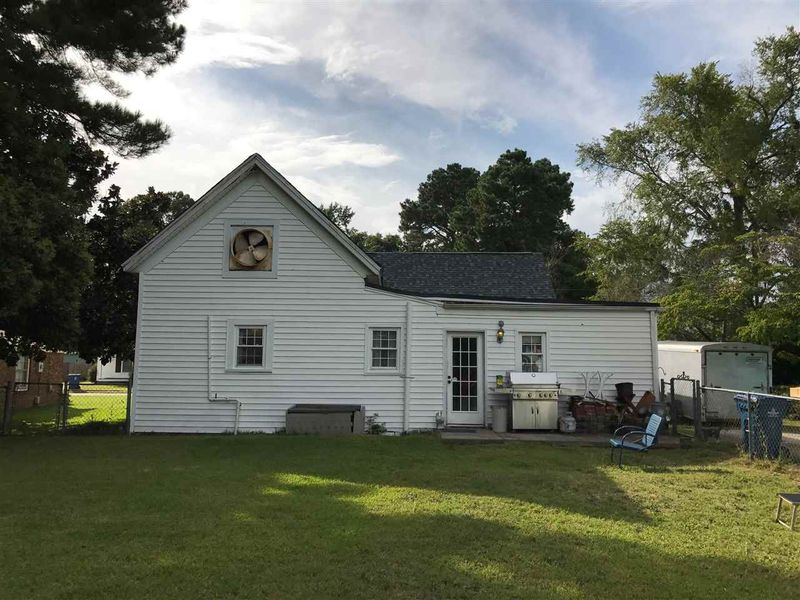 306 N Mckay Ave, Dunn, NC 28334