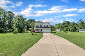 306 Meadow Hills Dr, Four Oaks, NC 27524