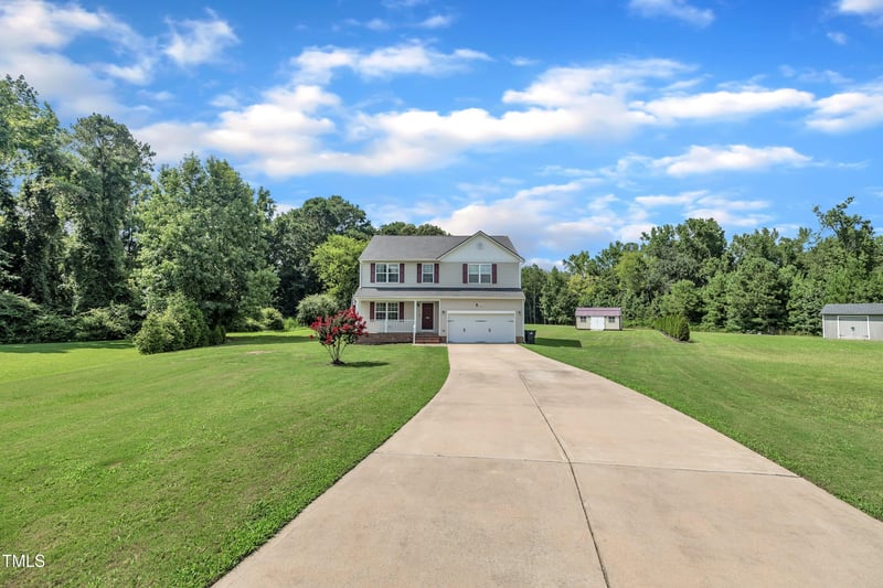 306 Meadow Hills Dr, Four Oaks, NC 27524