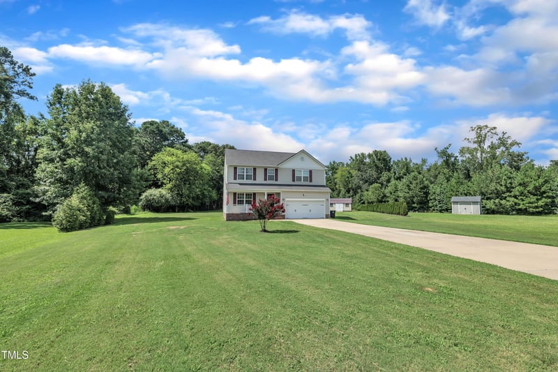 306 Meadow Hills Dr, Four Oaks, NC 27524