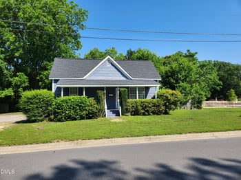 306 Moore St, Clayton, NC 27520