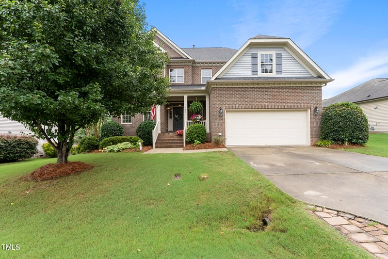 306 Oak Alley Trl, Clayton, NC 27527