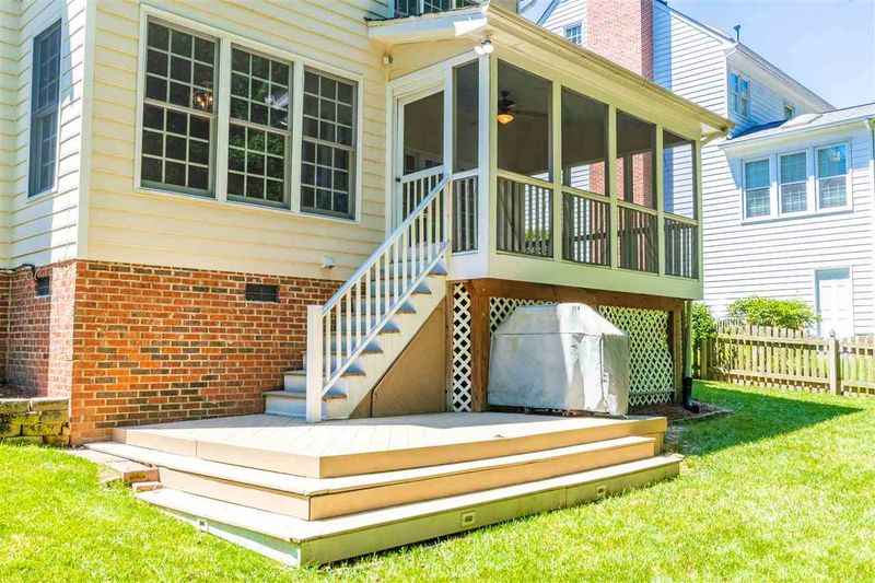 306 Parkgate Dr, Cary, NC 27519