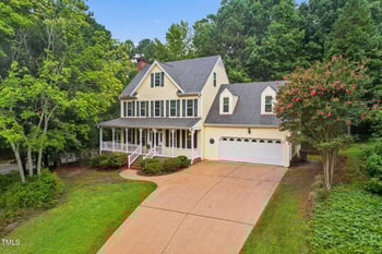 306 Parkknoll Ln, Cary, NC 27519