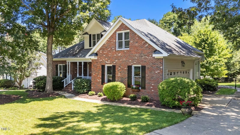 306 Parkridge Dr, Clayton, NC 27527