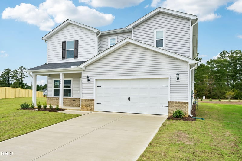 306 Thistle Patch Pl, Angier, NC 27501