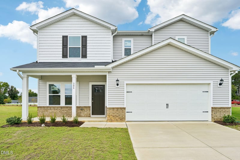 306 Thistle Patch Pl, Angier, NC 27501