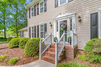 306 Travis Ln, Gibsonville, NC 27249