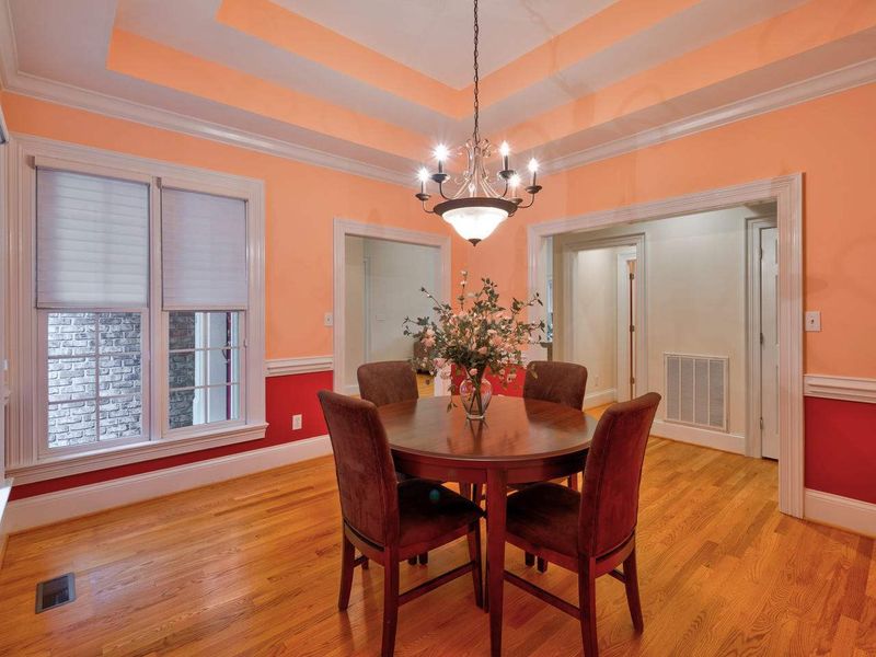 306 Versailles Dr, Cary, NC 27511